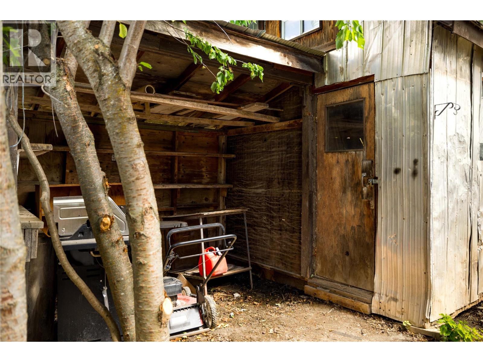 717 Regent Avenue - 9