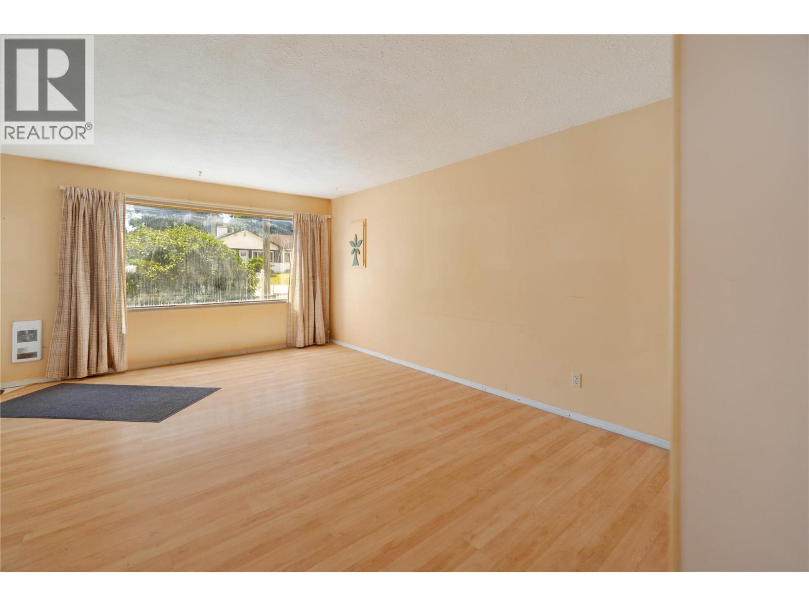 717 Regent Avenue - 16