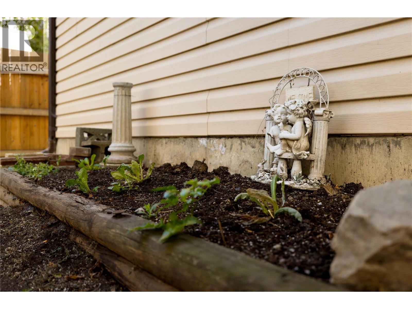 717 Regent Avenue - Image 10