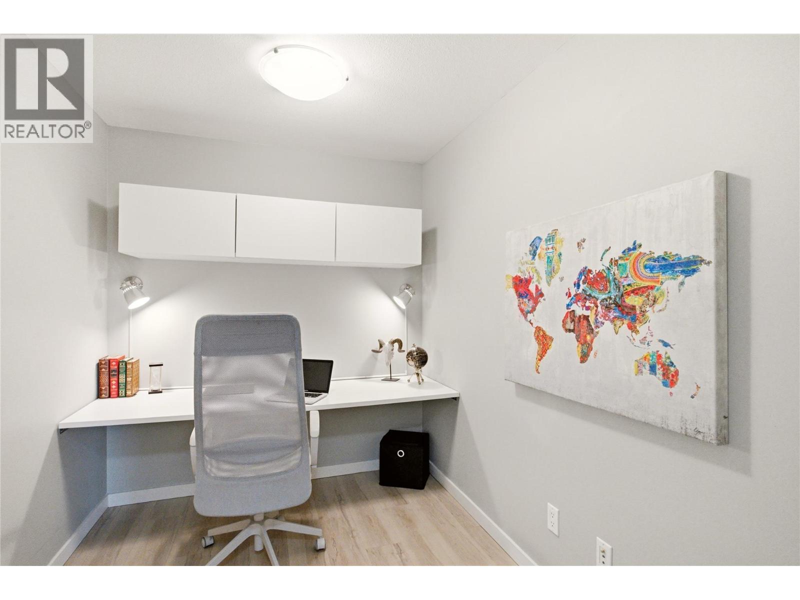 215 563 Yates Road, Kelowna