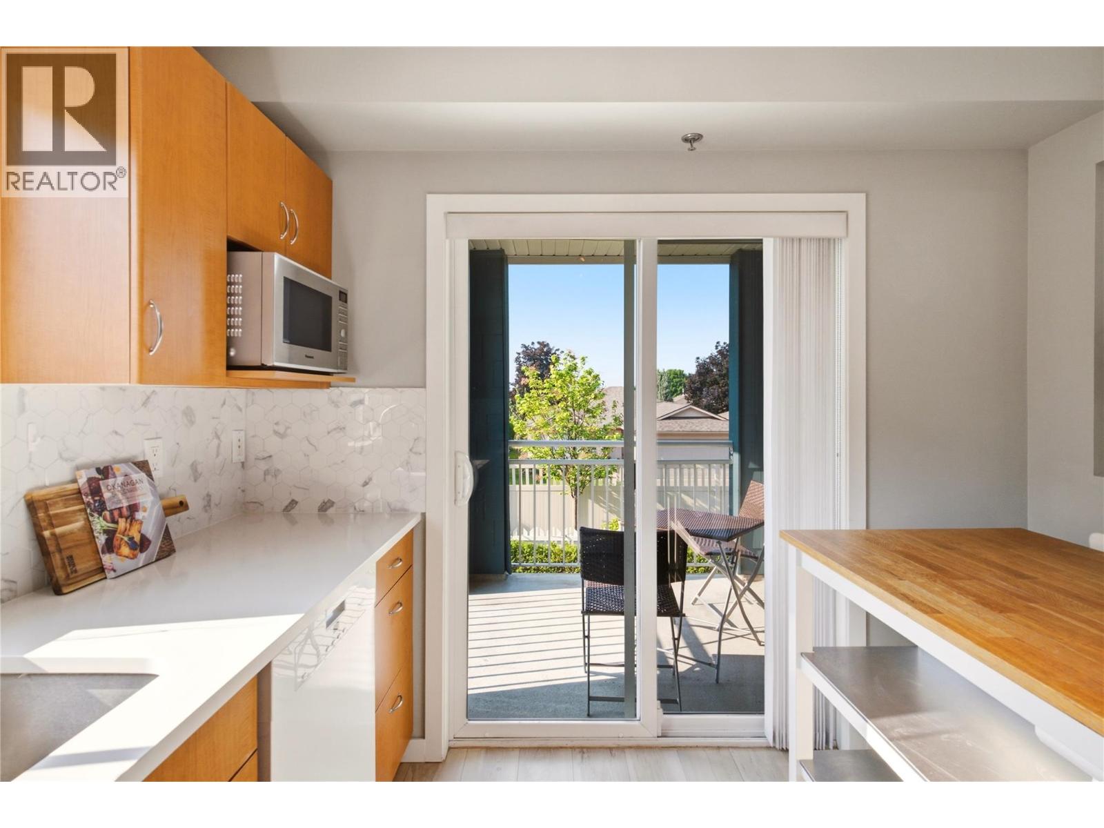 #215 563 Yates Road - 4