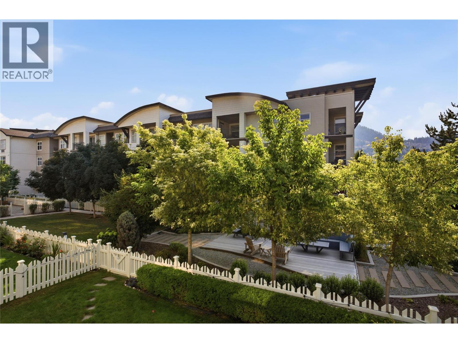 #215 563 Yates Road - 41