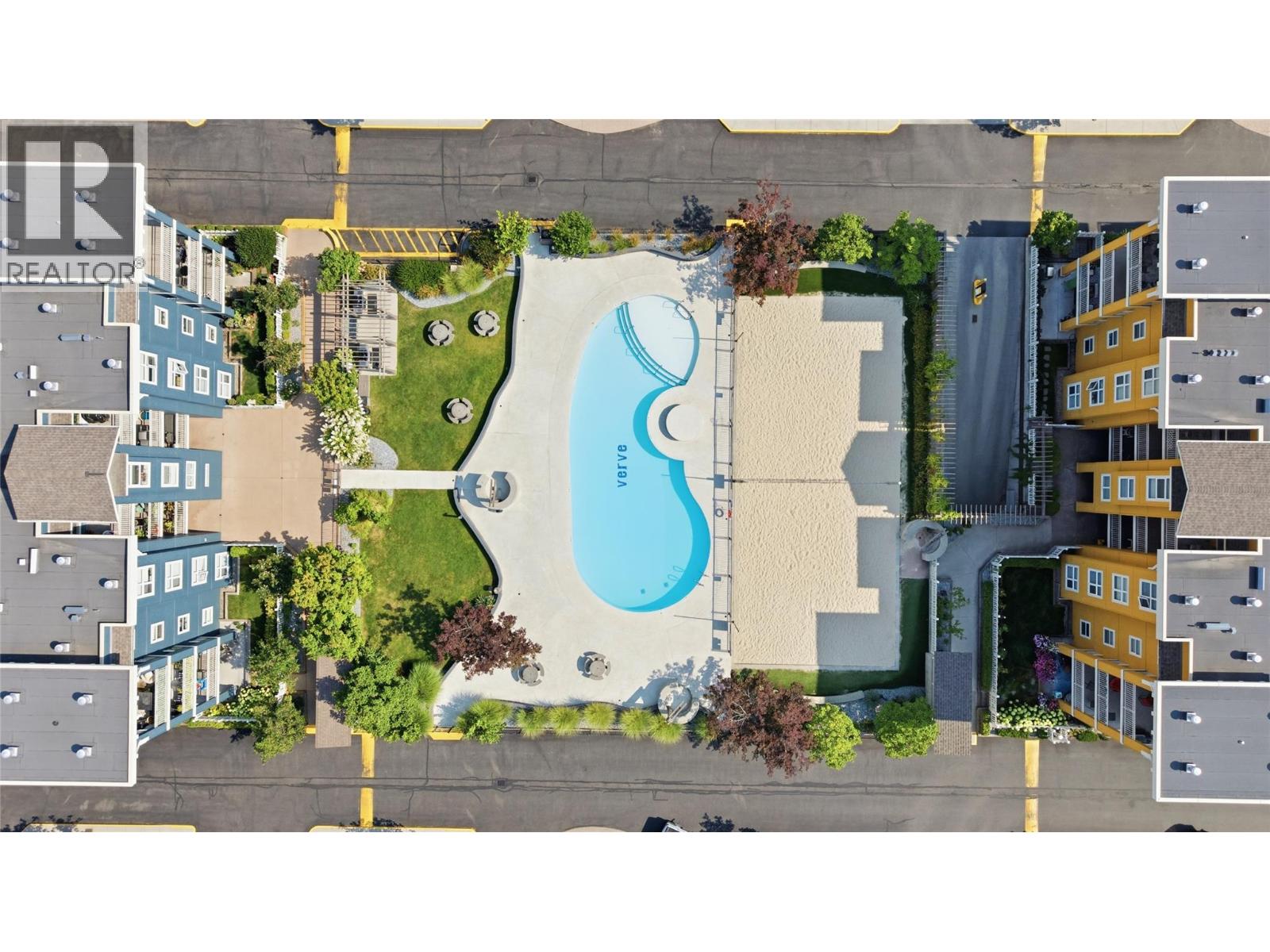 215 563 Yates Road, Kelowna