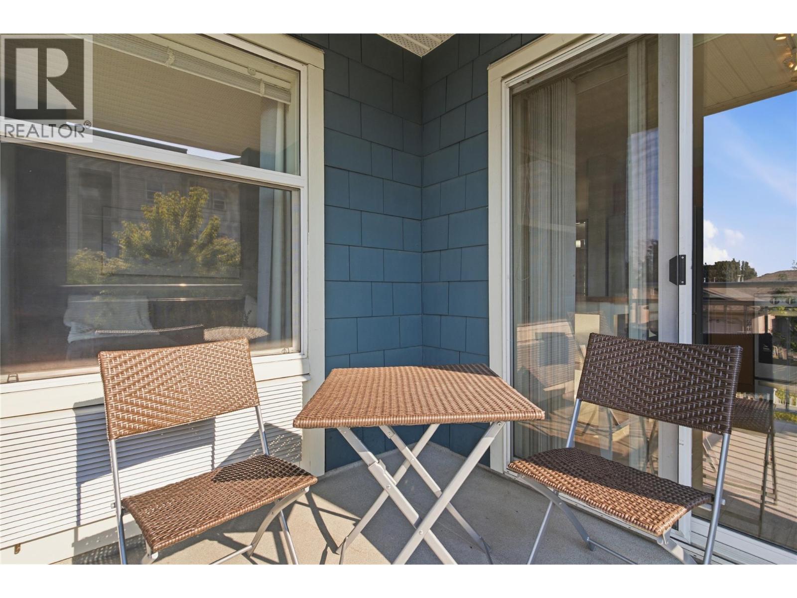 215 563 Yates Road, Kelowna