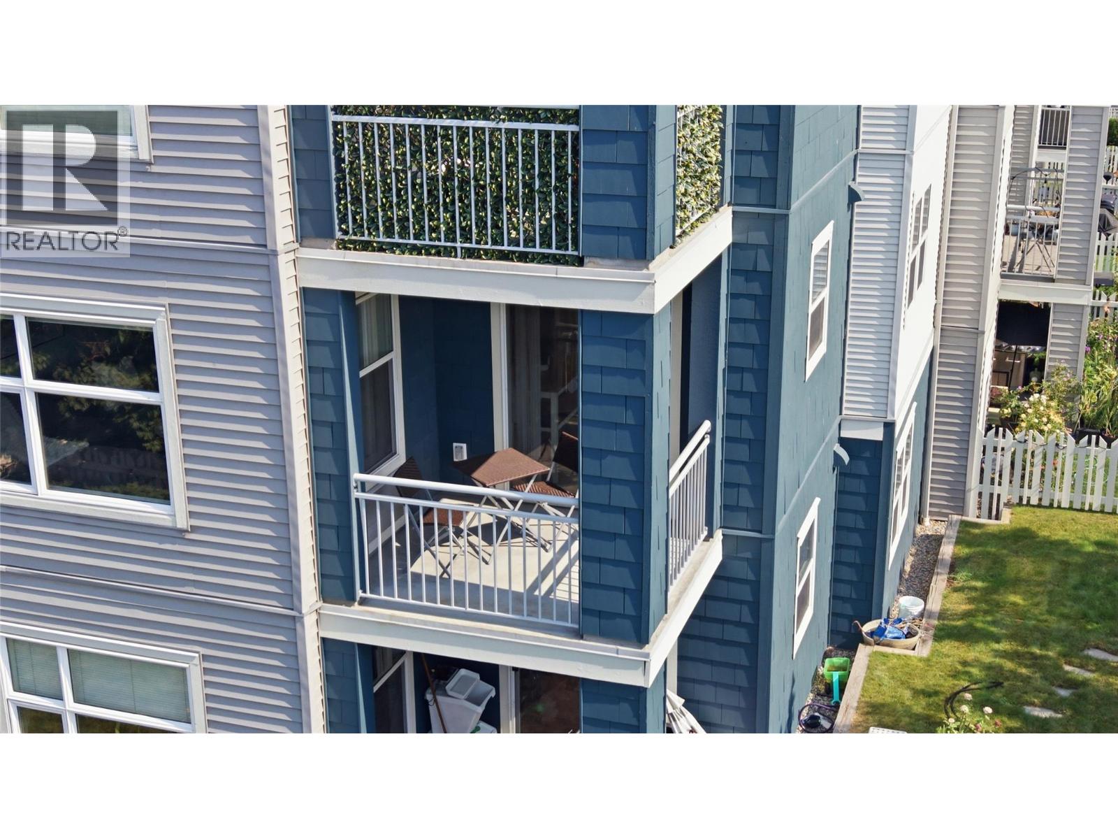 #215 563 Yates Road - 38