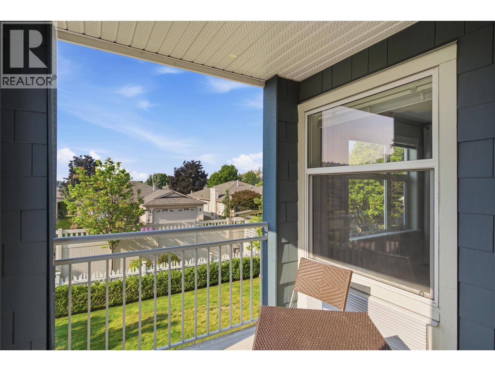 #215 563 Yates Road - 37