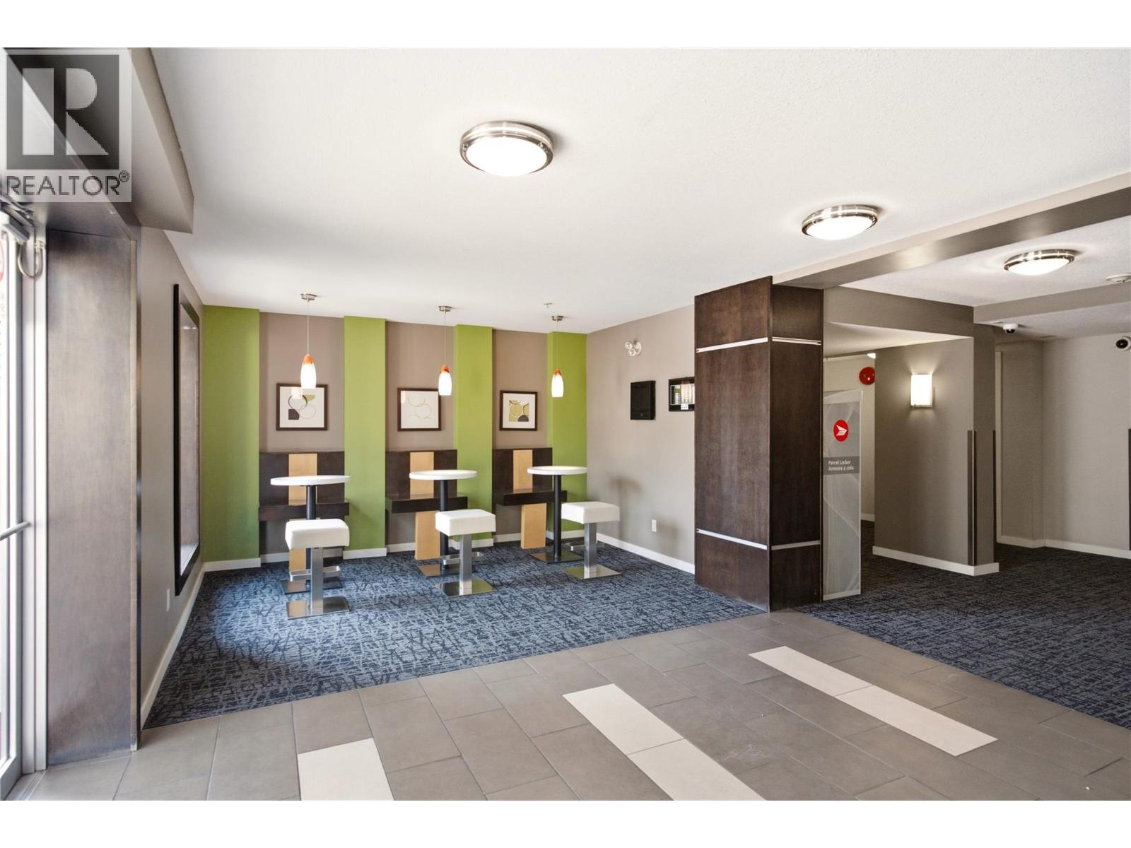215 563 Yates Road, Kelowna
