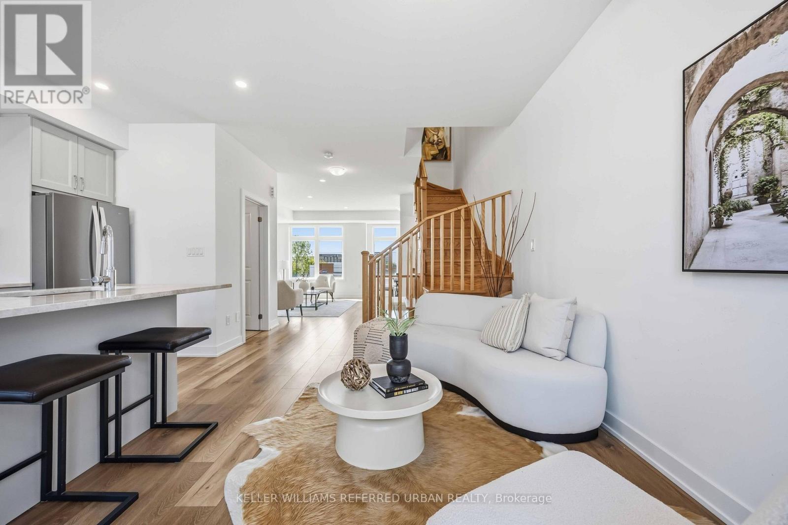 5458 MAIN STREET - 20