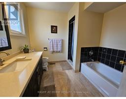 710 Ashprior Avenue, Mississauga, ON L5R3N8 Photo 13