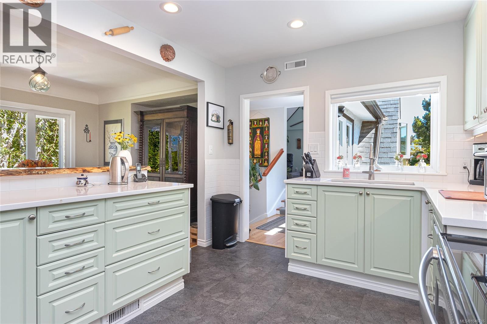 1234 Union Rd - 23