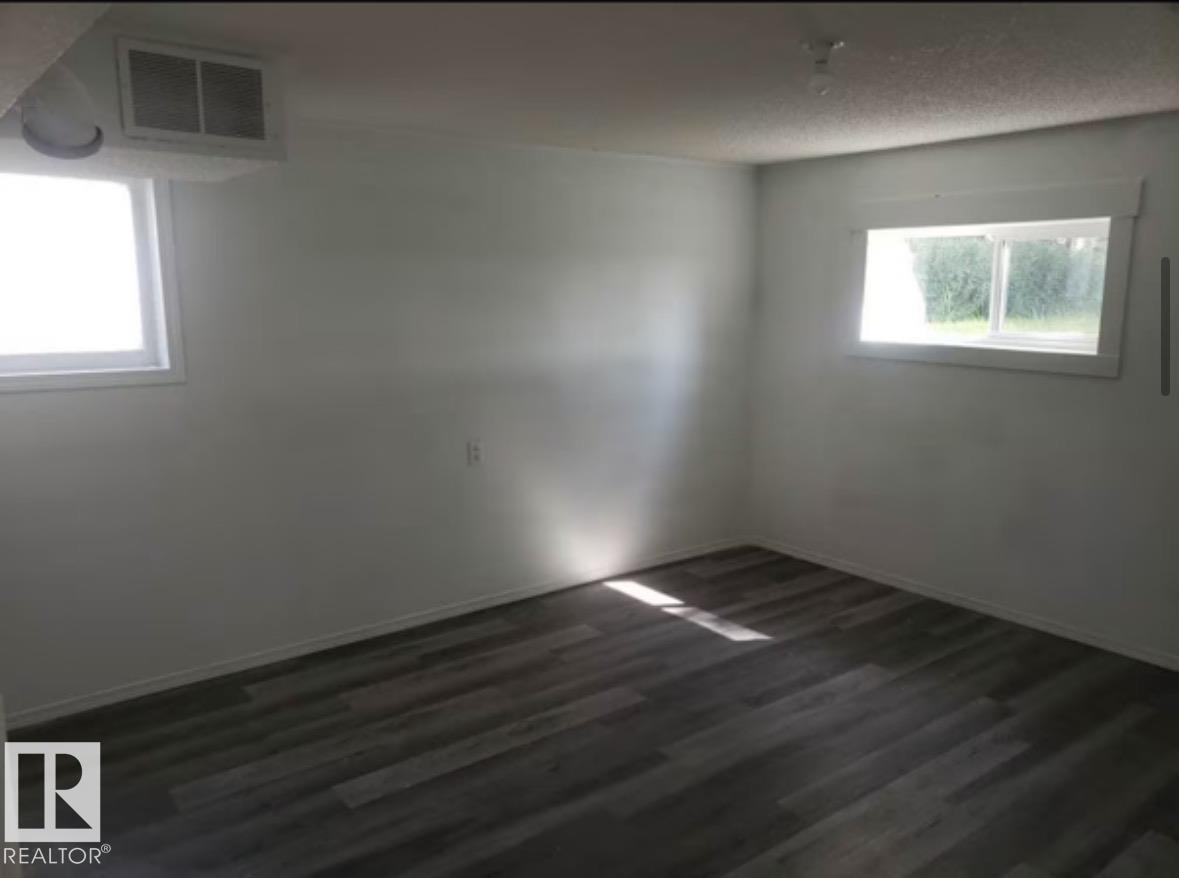 11404 127 Avenue NW - Photo 18