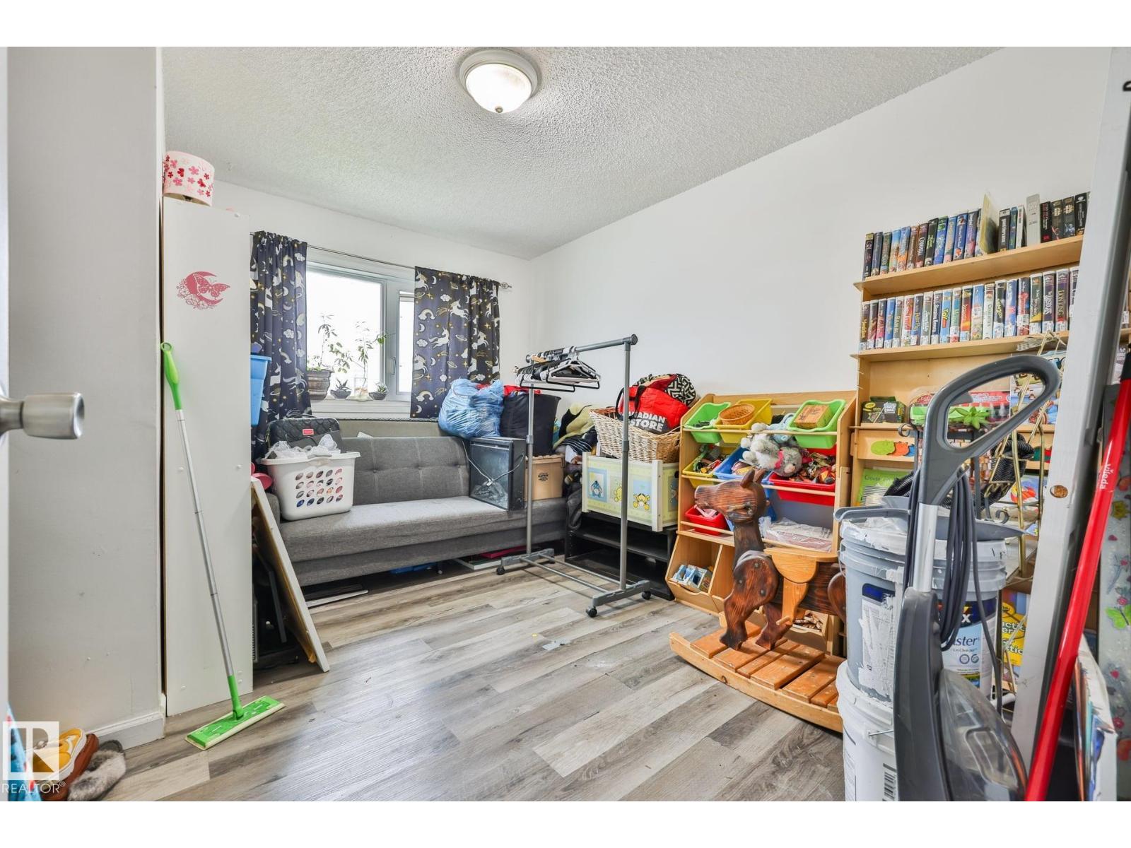 11404 127 Avenue NW - Photo 12