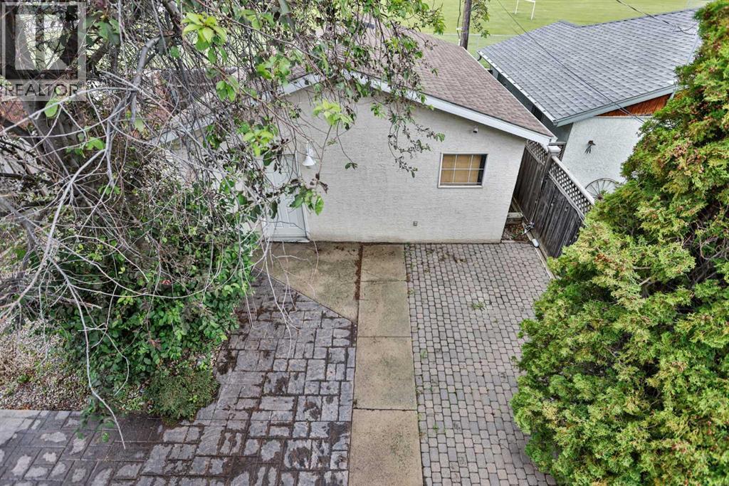 936 13 Street South - Photo 21