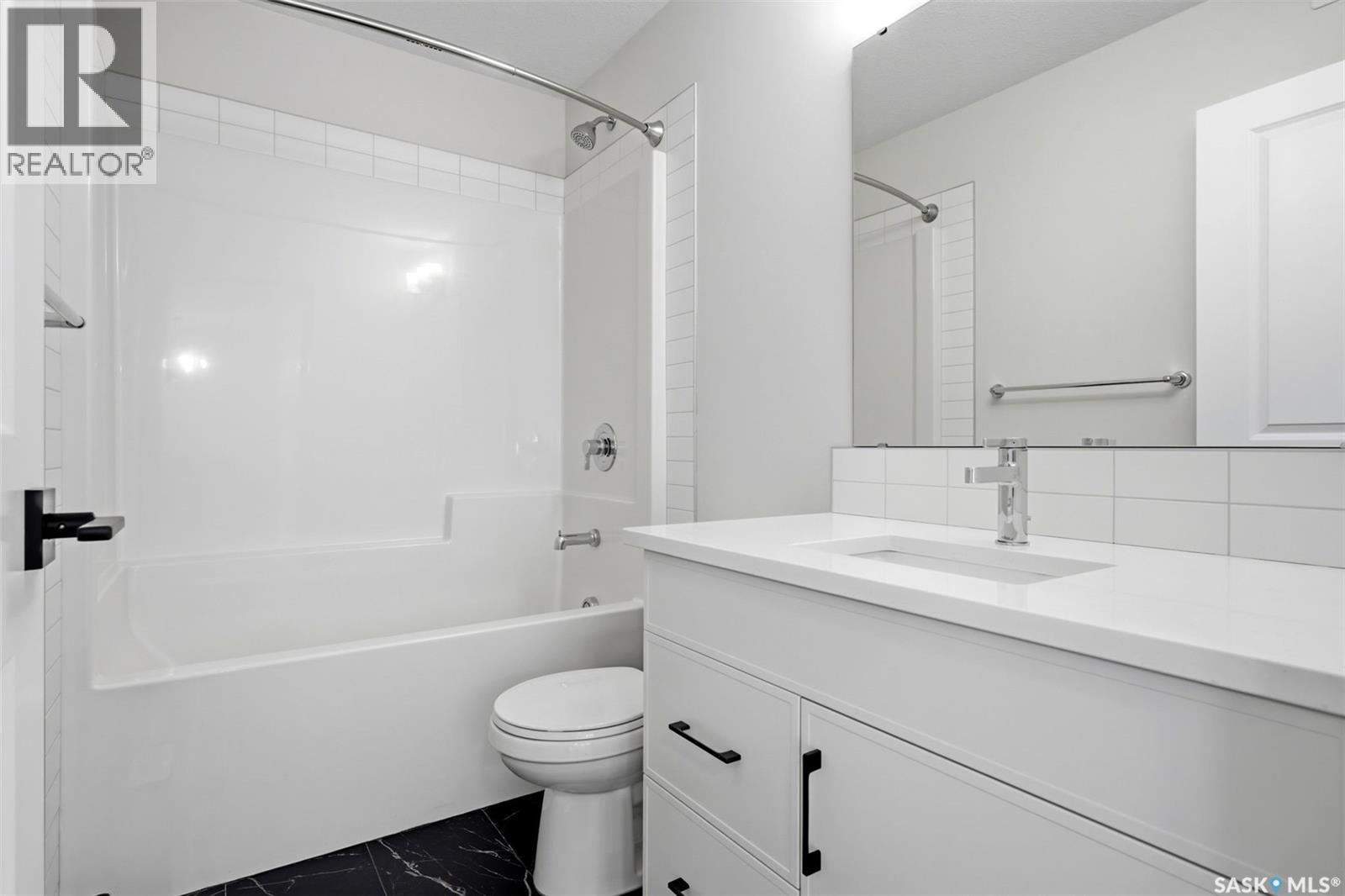3148 Favel DRIVE - 33