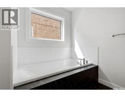 3148 Favel Drive, Regina, SK S4V4C7 Photo 25