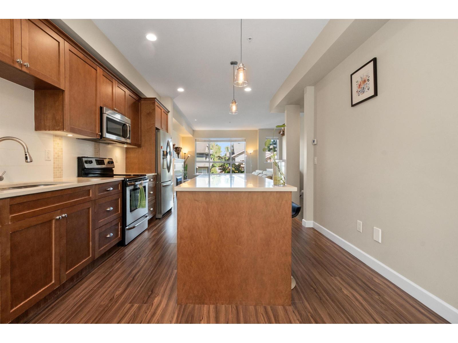 3 Bed, 3 Bath House for Sale in Langley – 56 7059 210 STREET, Langley – MLS# R3154308 - Image 4