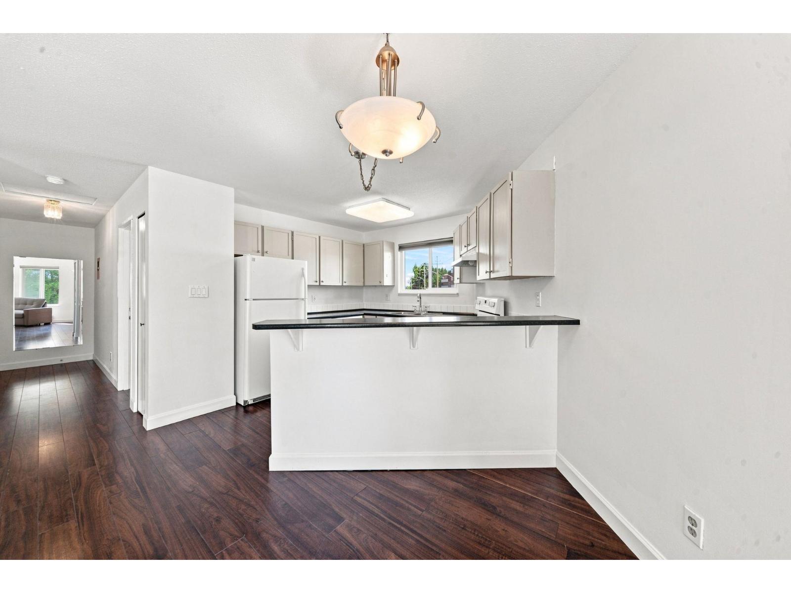 1 Bed, 1 Bath Apartment for Sale in Abbotsford – 301 33598 GEORGE FERGUSON WAY, Abbotsford – MLS# R3154017 - Image 8