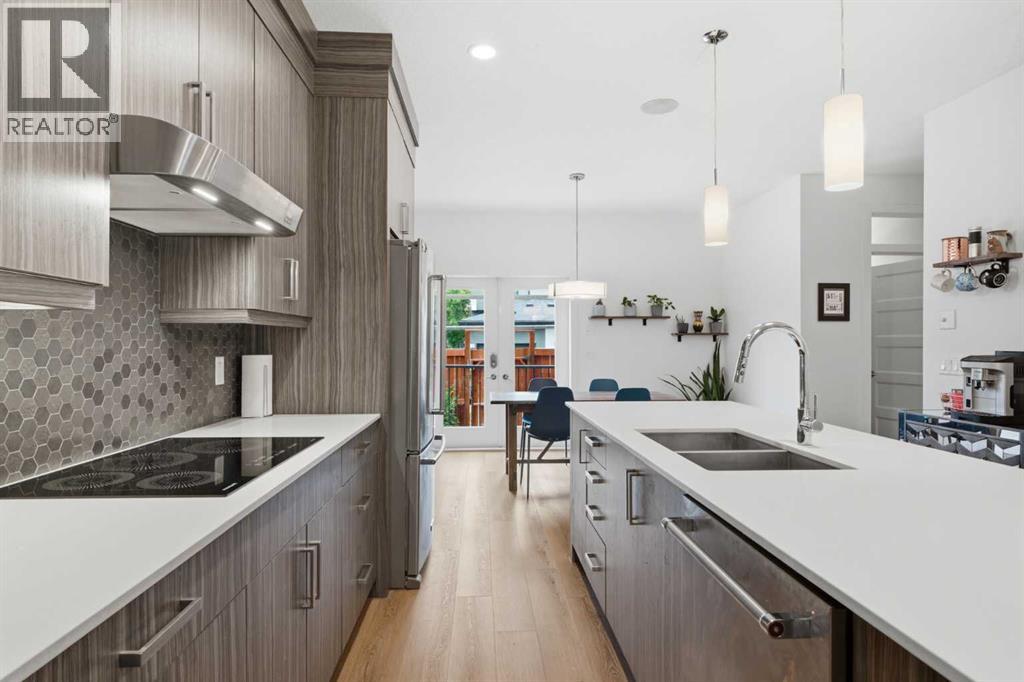 308 11 Avenue Northeast - Photo 5