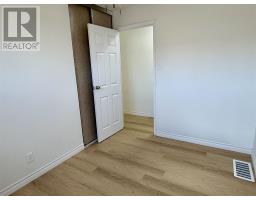 136 Frobel Dr, Elliot Lake, ON P5A3A2 Photo 17