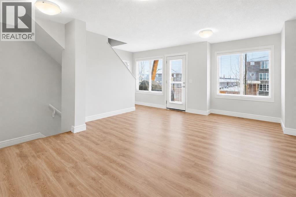 580 Savanna Boulevard - Photo 5