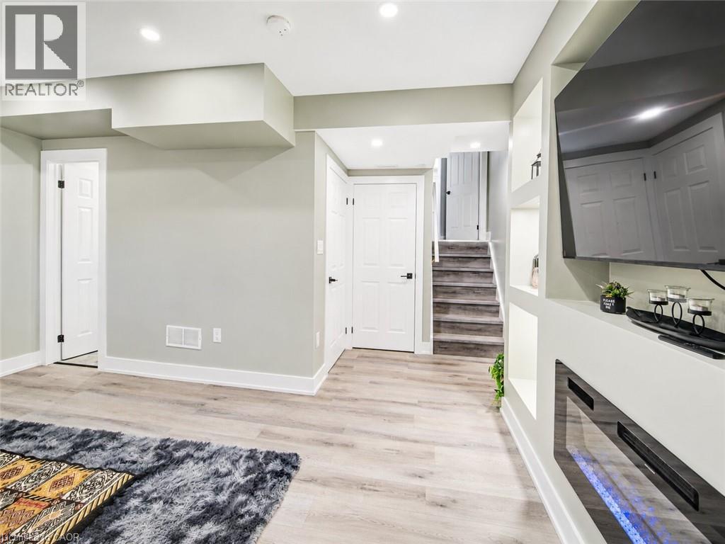 233 RED CLOVER Court - Image 27