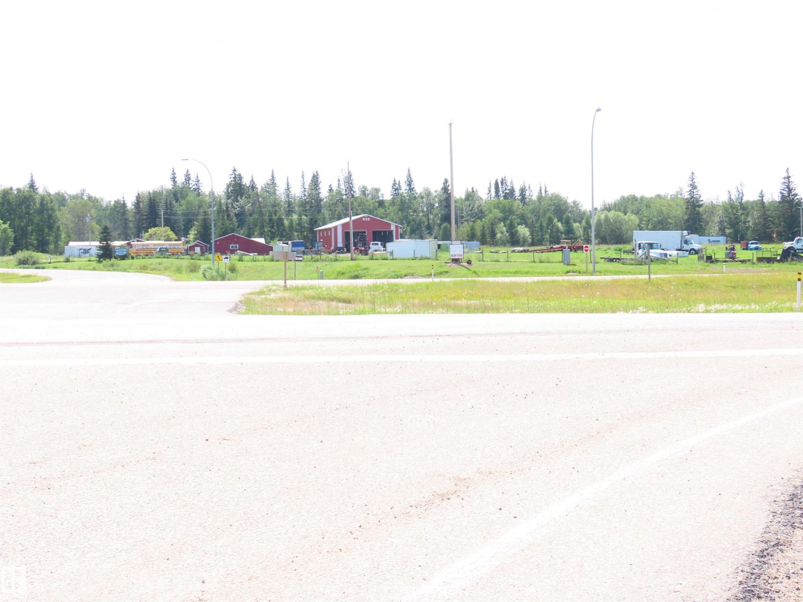 #100 56102 RGE ROAD 53 - 15