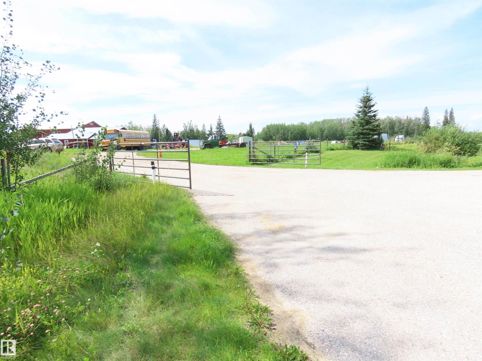 #100 56102 RGE ROAD 53 - 36
