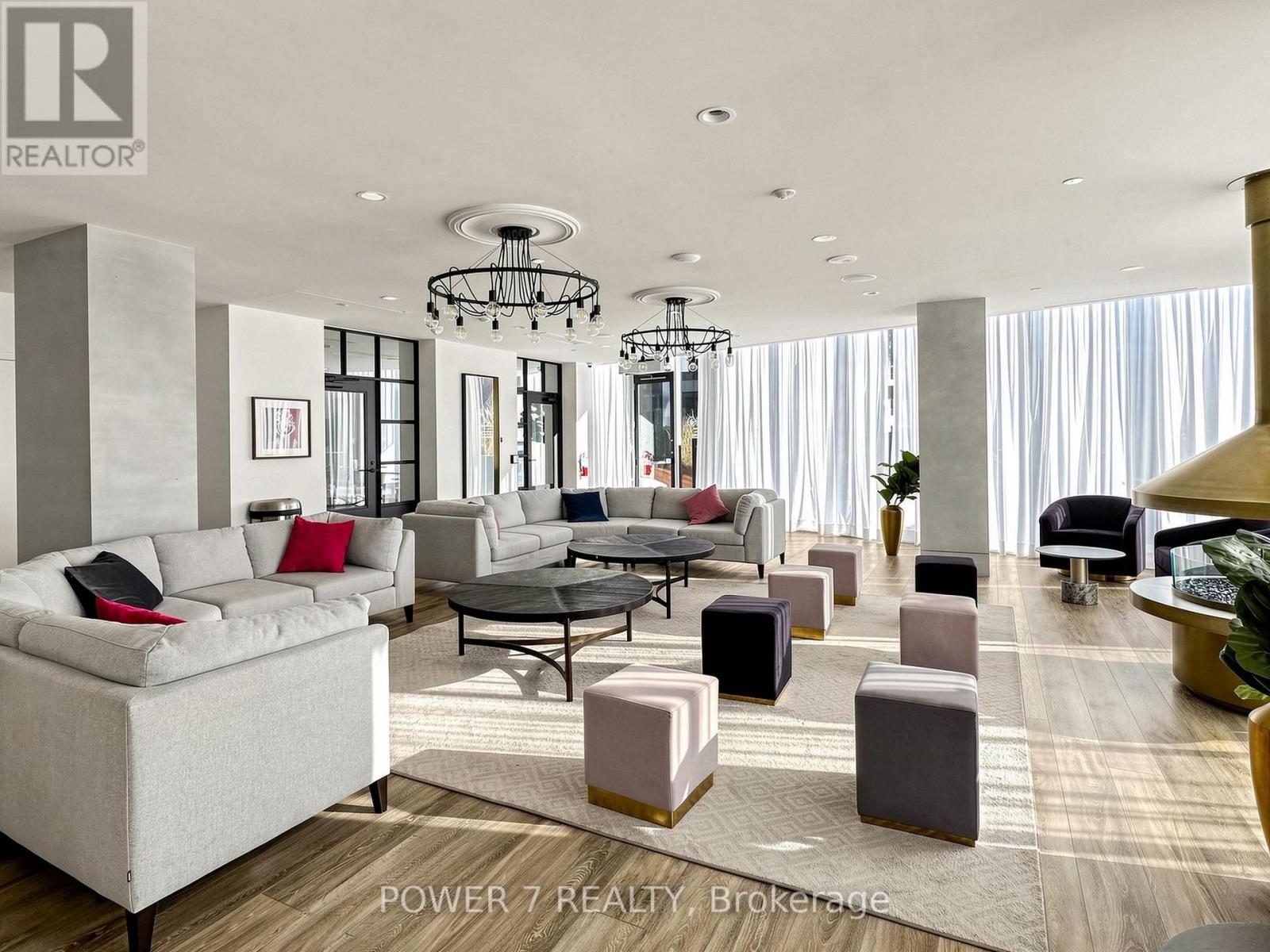 #212 60 SHUTER STREET - Image 25