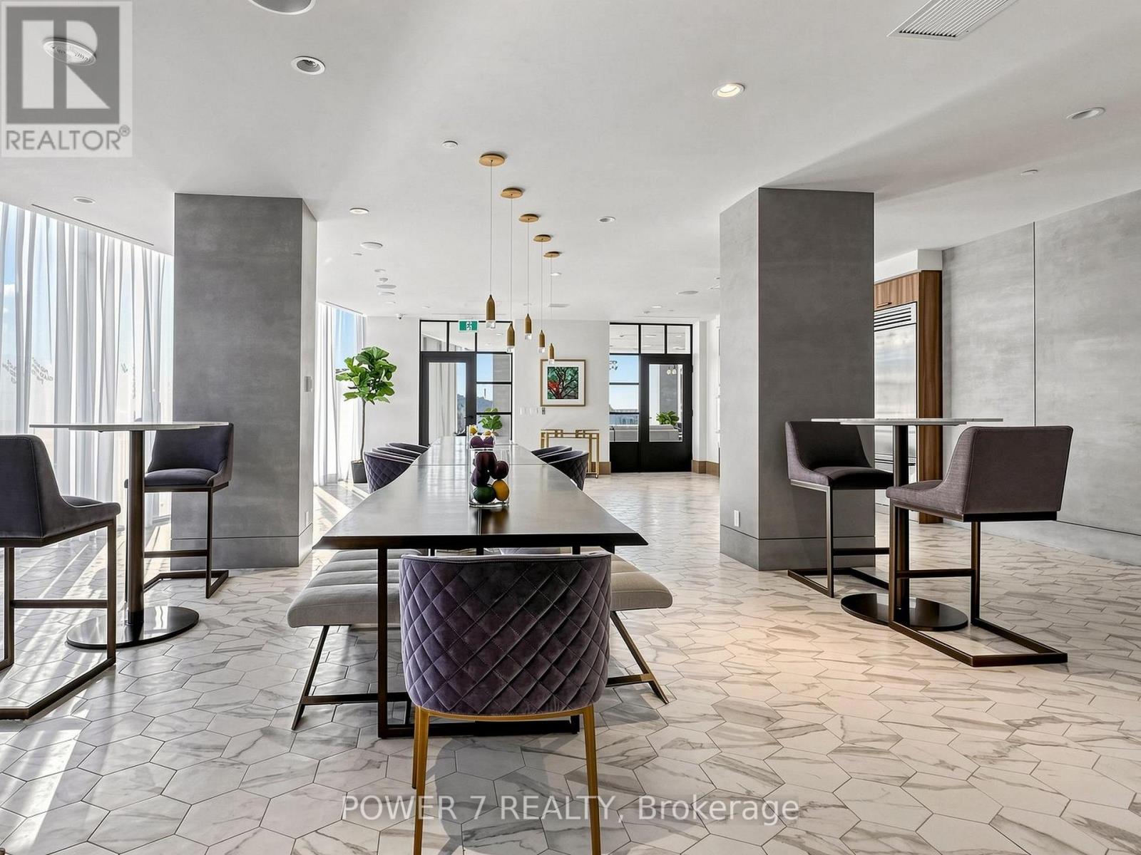 #212 60 SHUTER STREET - 30
