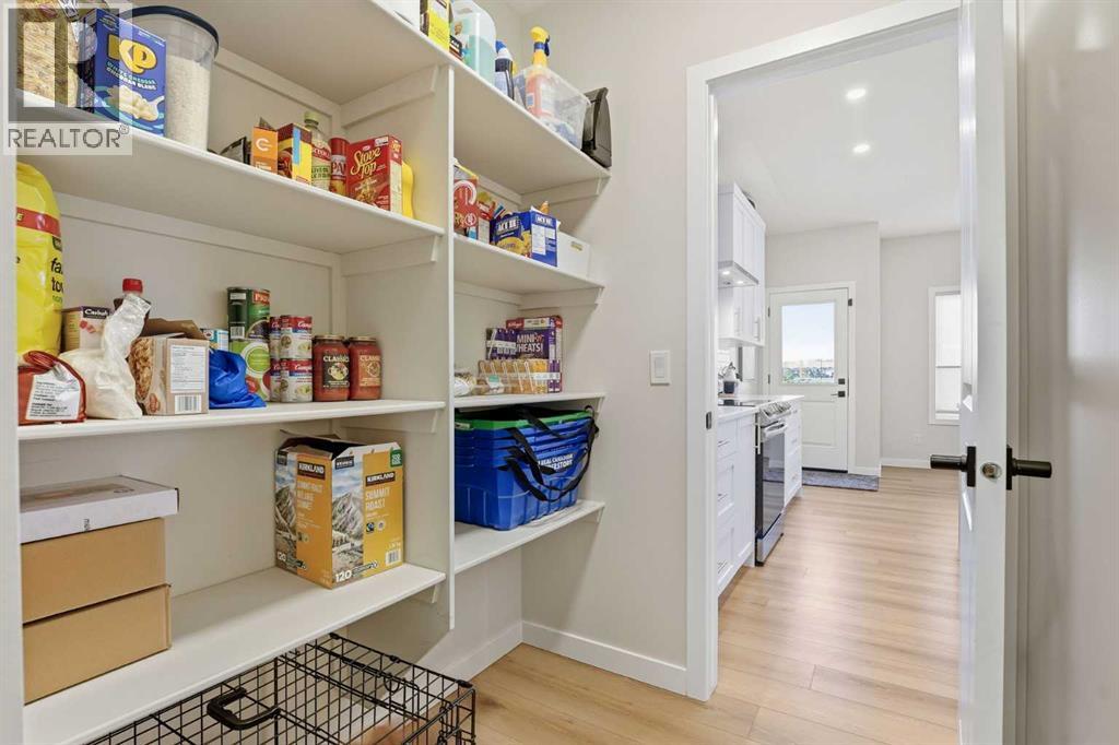 557 Baywater Manor SW - 12