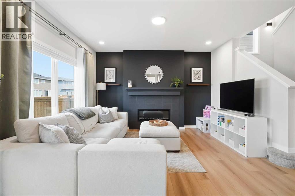 557 Baywater Manor SW - 4