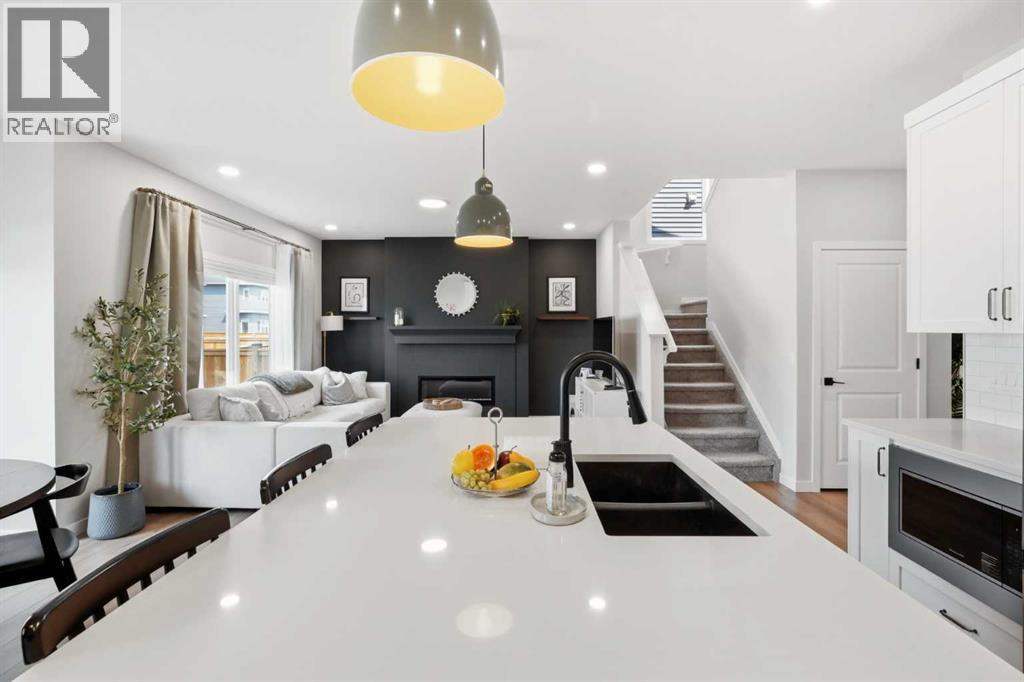 557 Baywater Manor SW - 8