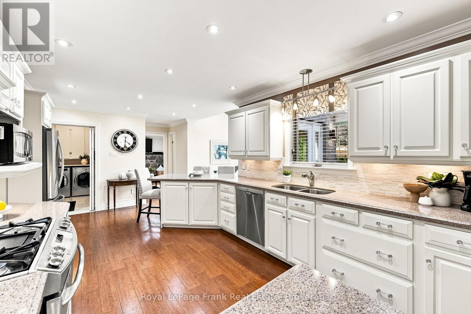 559 ALMA STREET - Image 23