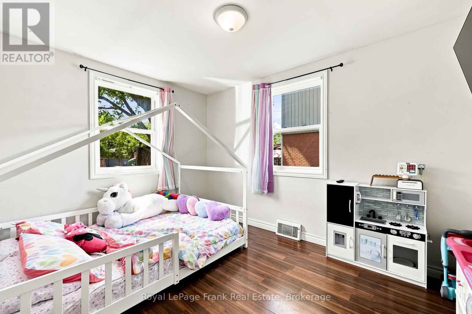 317 BAY STREET - Image 21