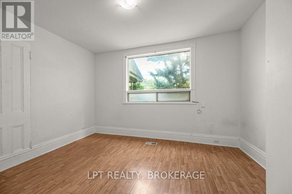 374 BARRIE STREET - Image 10