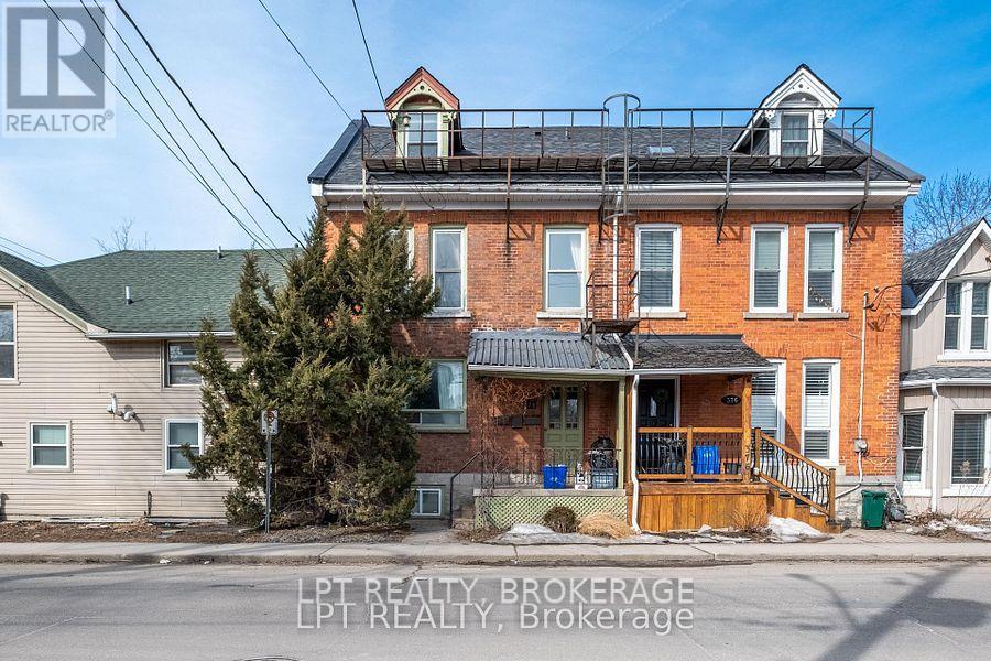 374 BARRIE STREET - 2
