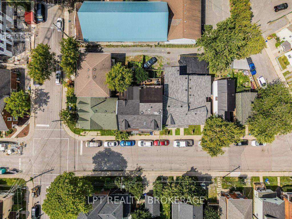 374 BARRIE STREET - 50