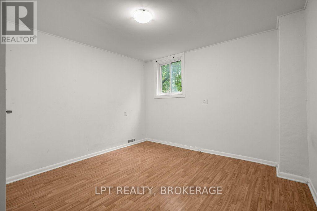 374 BARRIE STREET - Image 6