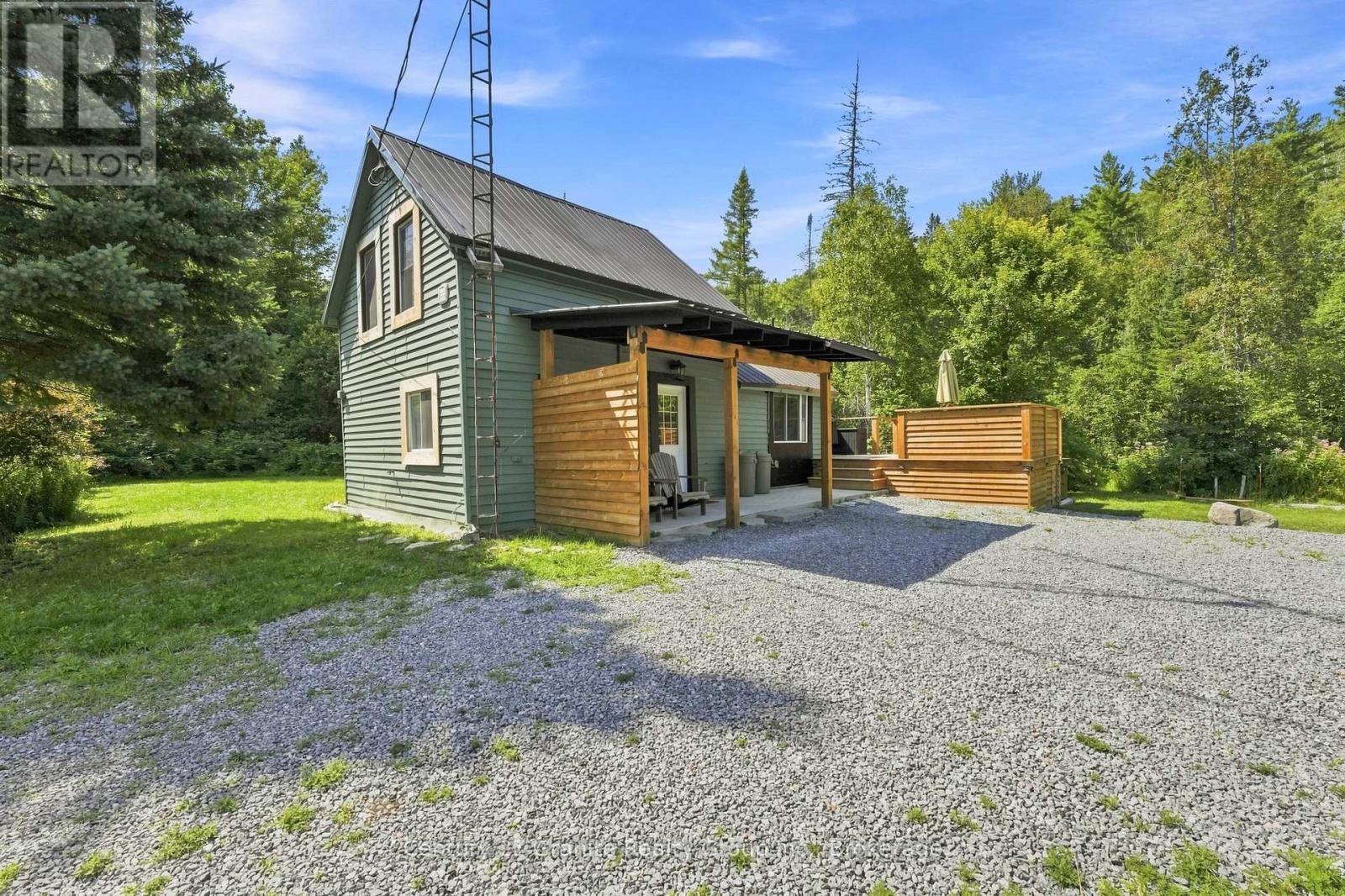 630 SOUTH BAPTISTE LAKE ROAD - Image 33