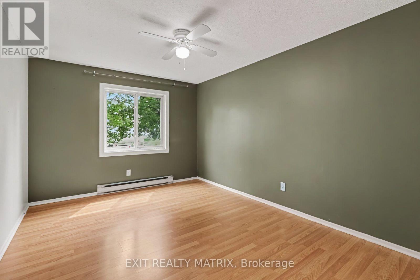 #203 C 2044 ARROWSMITH DRIVE - 16
