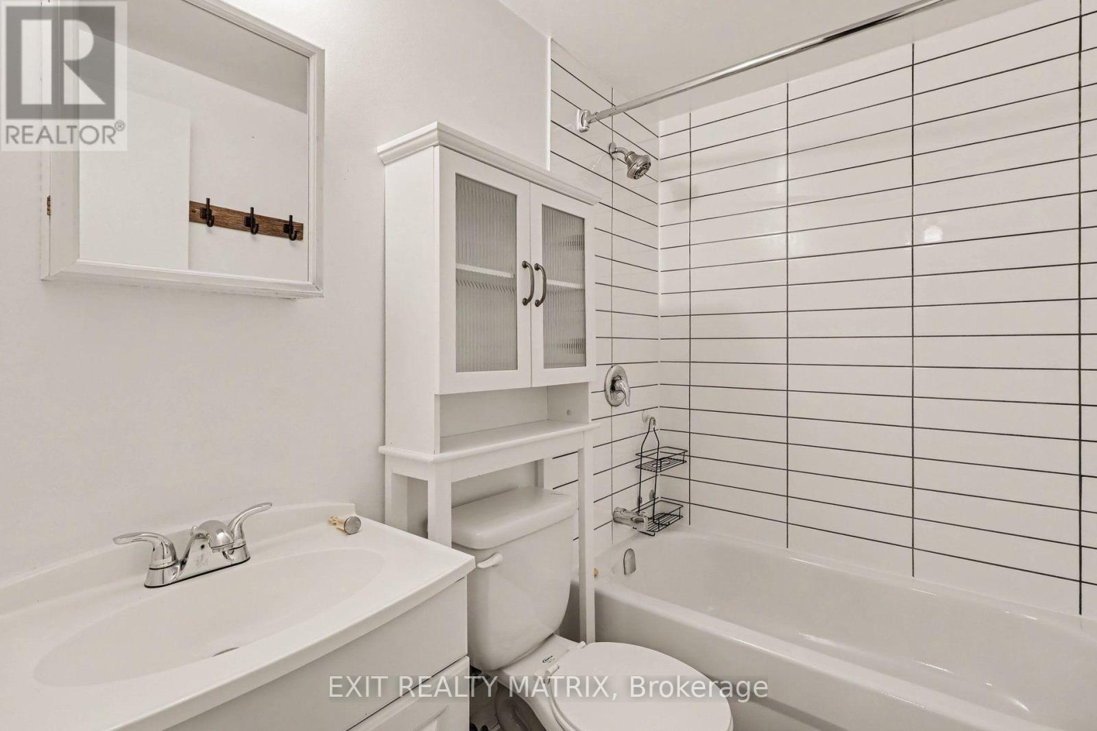 1 Bed, 1 Bath House for Sale in Ottawa – 203 C – 2044 ARROWSMITH DRIVE, Ottawa – MLS# X13666862 - Image 20