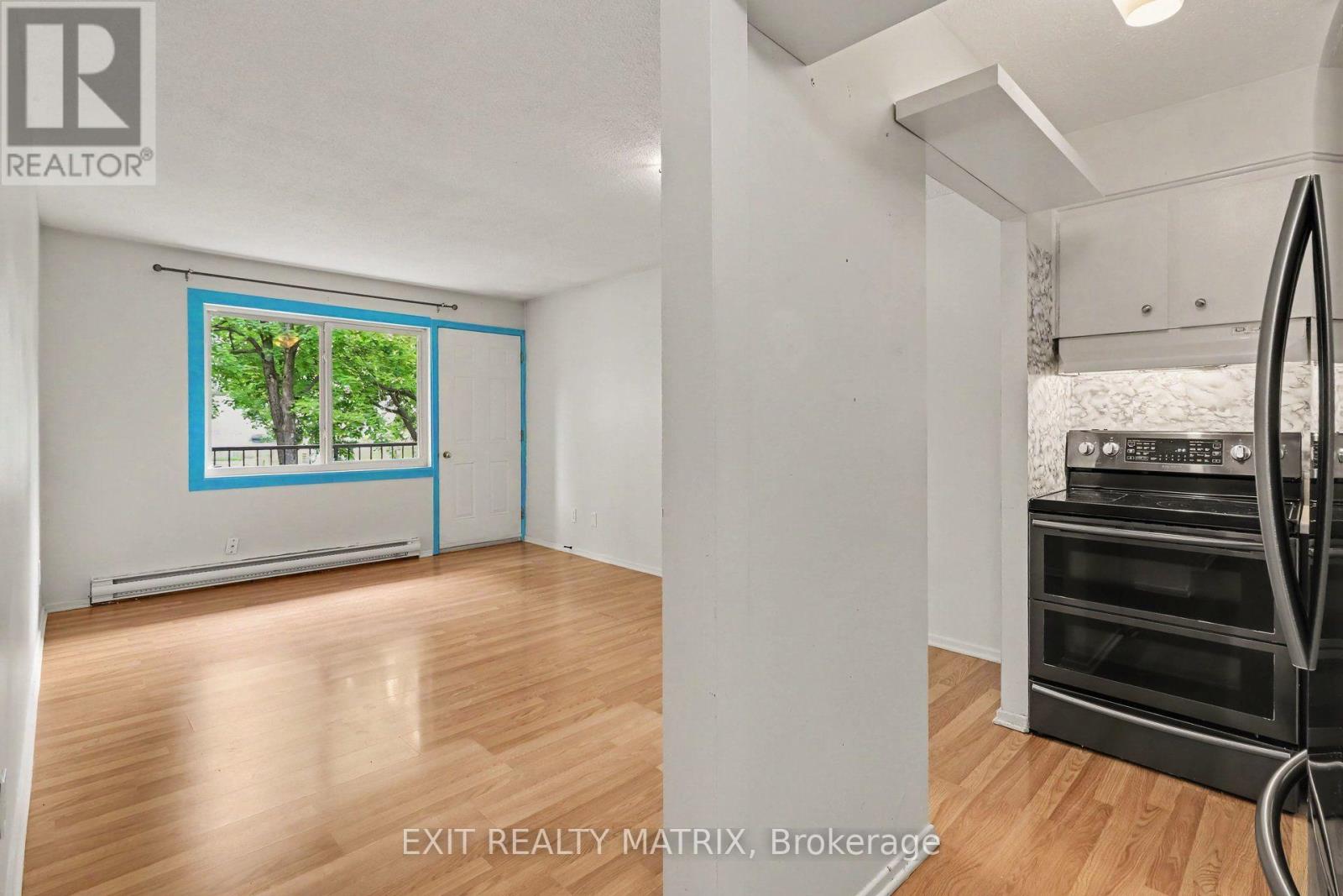 #203 C 2044 ARROWSMITH DRIVE - 7