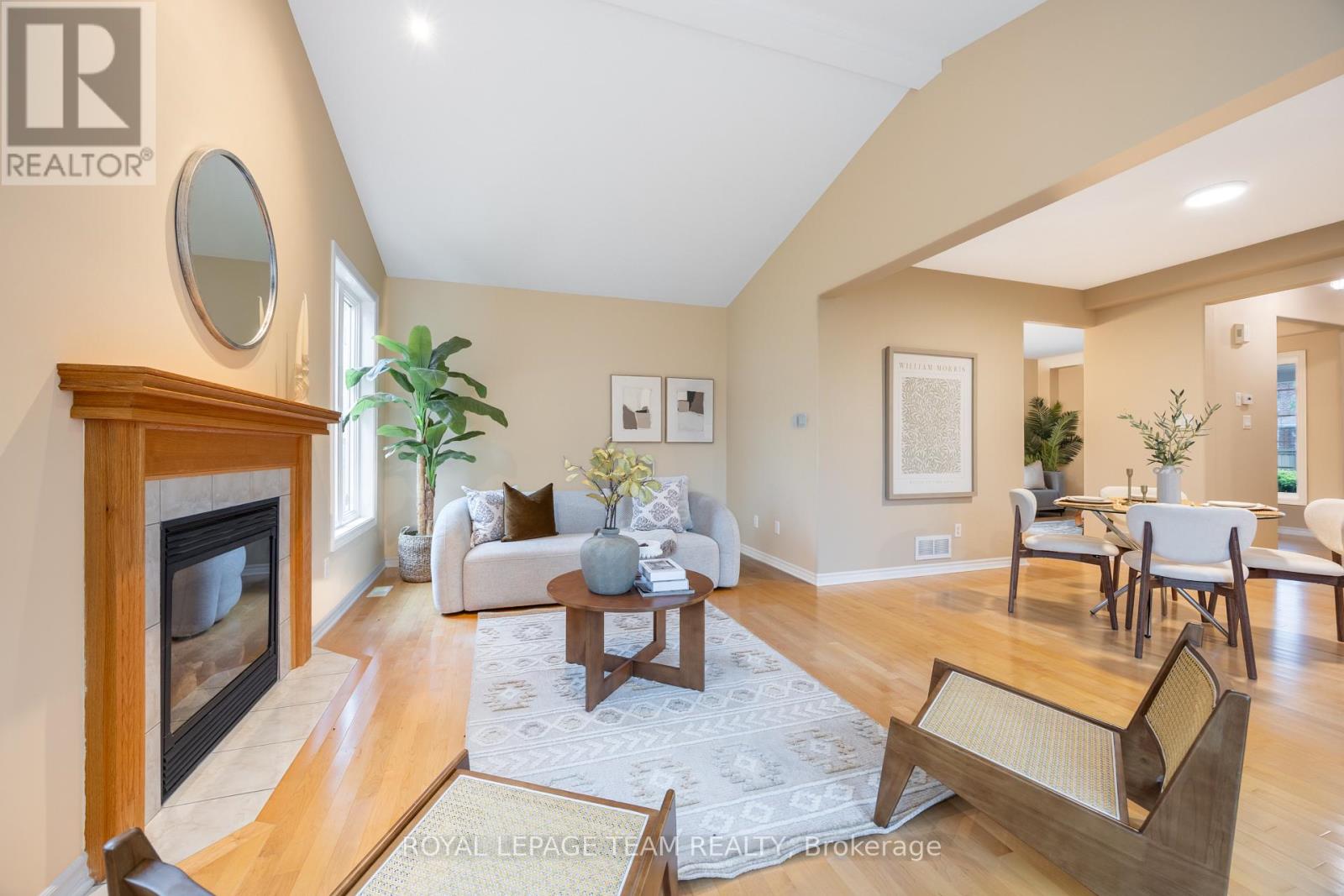 3 Bed, 3 Bath House for Sale in Ottawa – 60 WOLISTON CRESCENT, Ottawa – MLS# X13666880 - Image 23