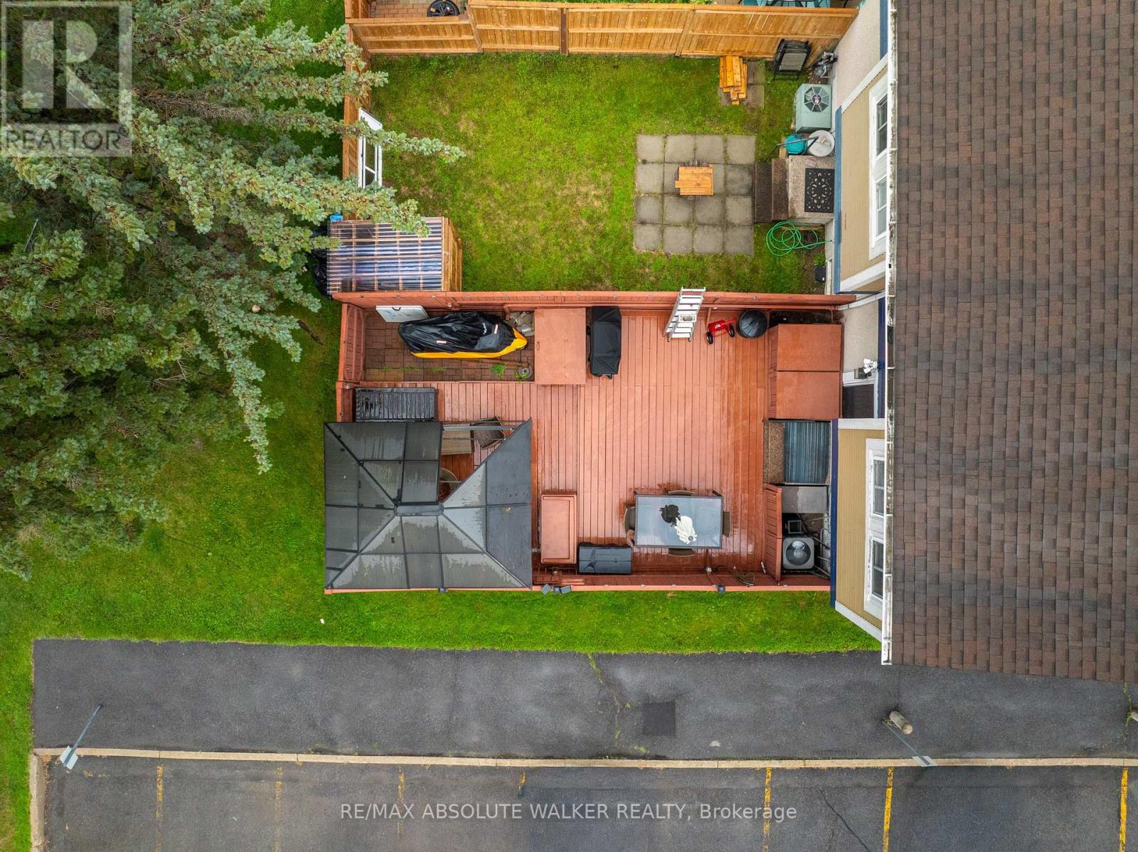 3 Bed, 2 Bath House for Sale in Ottawa – 1752 STONEHENGE CRESCENT, Ottawa – MLS# X13667026 - Image 28