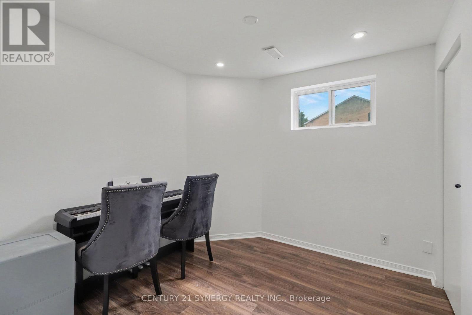436 YVES STREET - Image 32