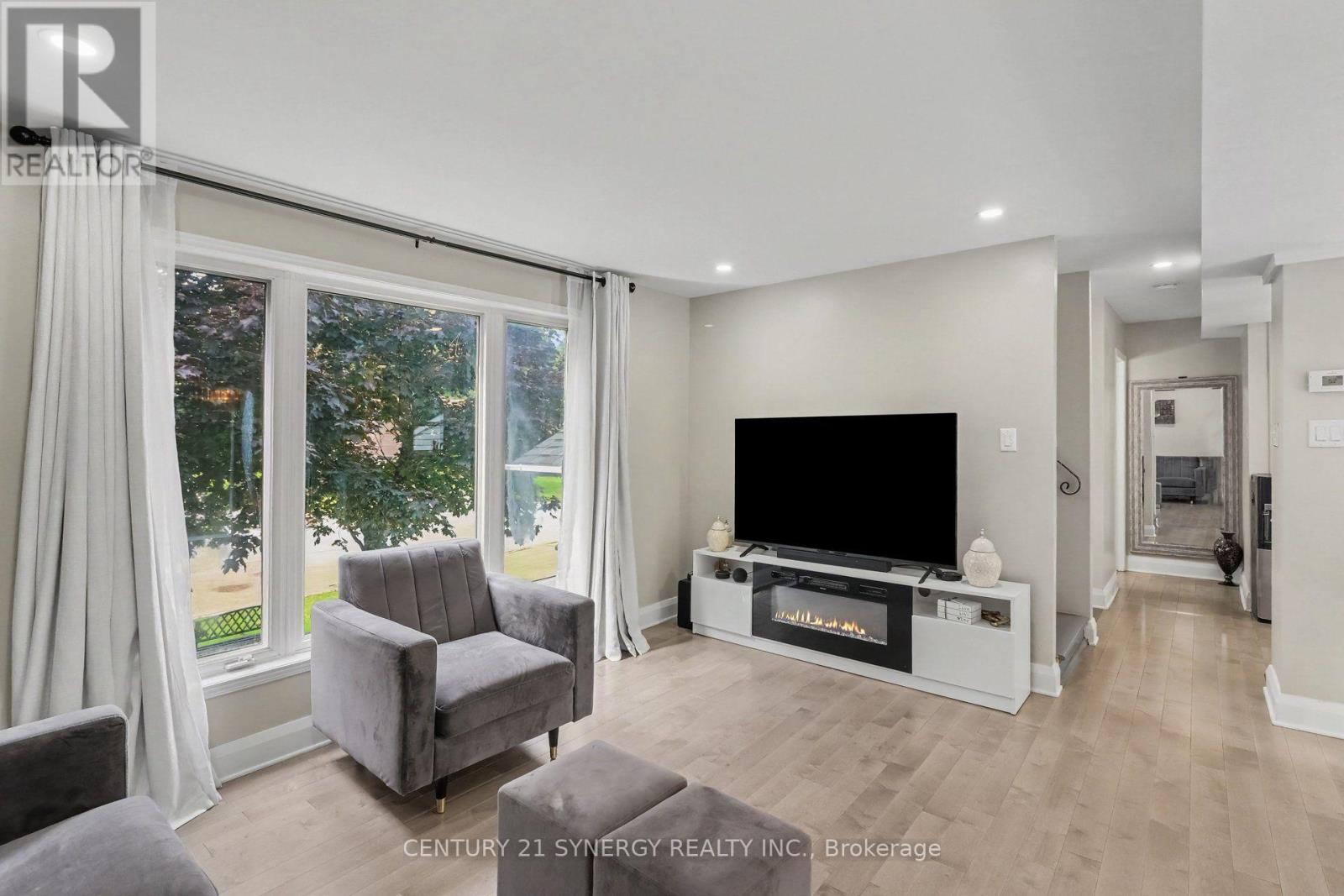 436 YVES STREET - Image 8