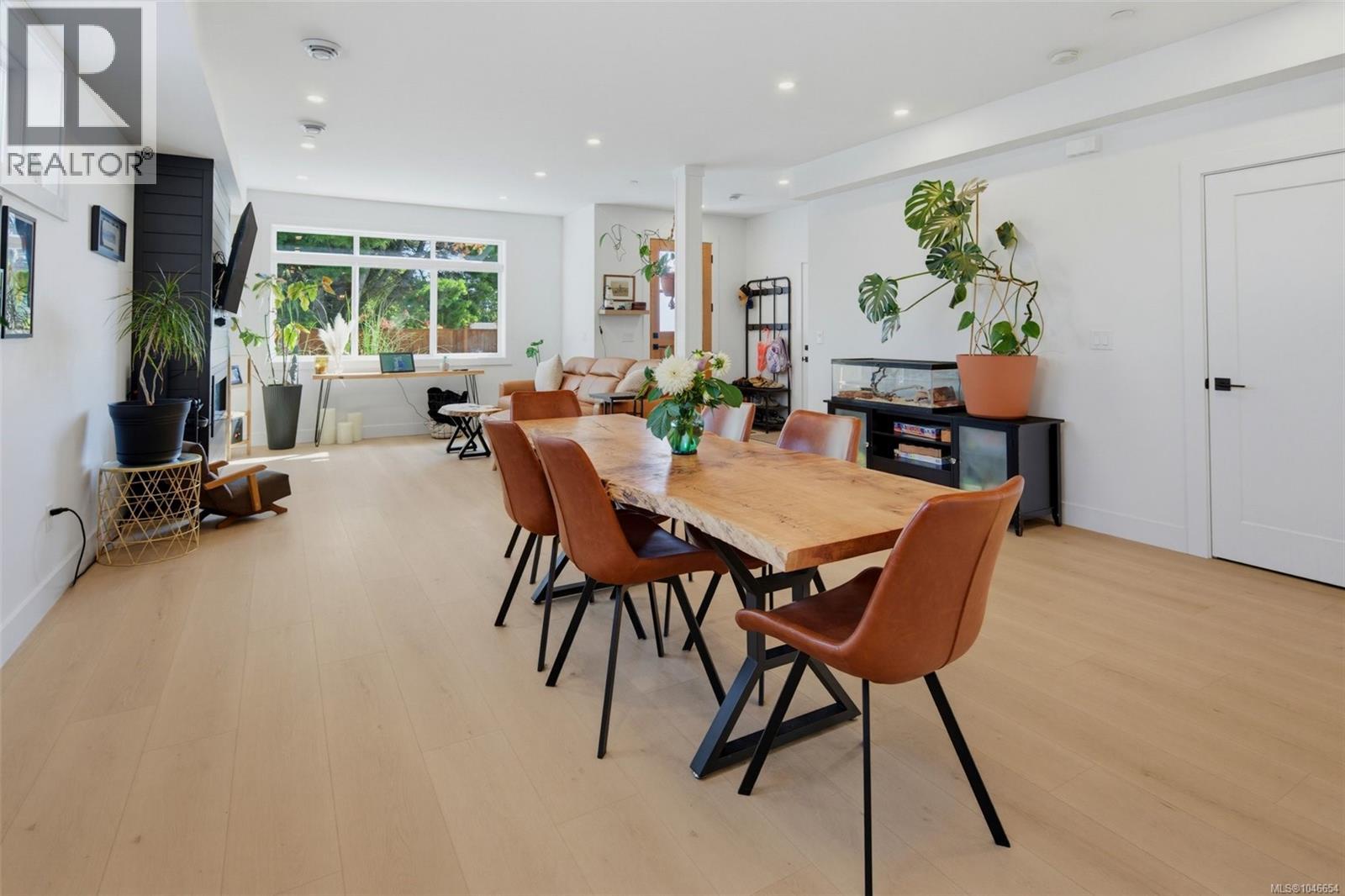 2078 Camden Pl - 10