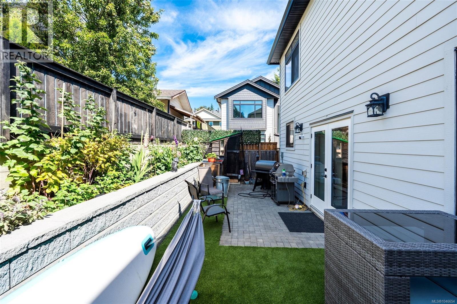 2078 Camden Pl - Image 16