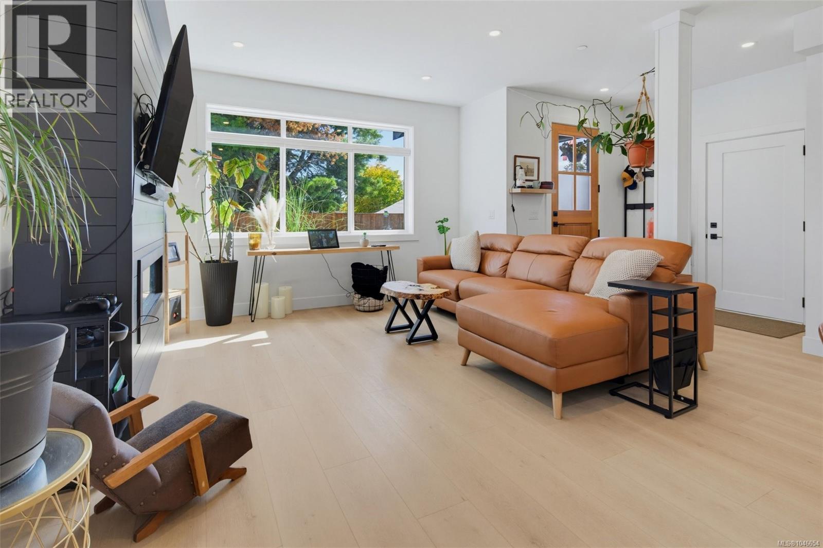 2078 Camden Pl - Image 7