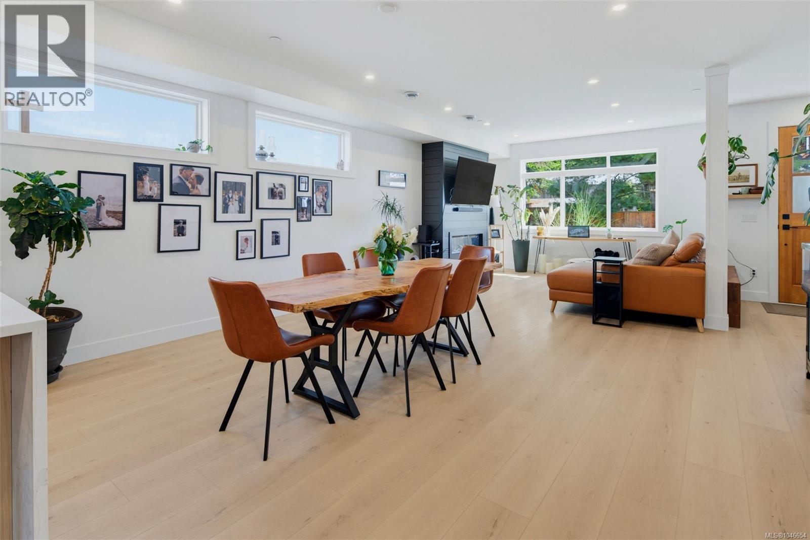 2078 Camden Pl - 9